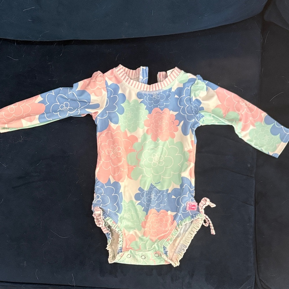 Ruffle Butts One Piece Rashguard Swimsuit 12-18 months